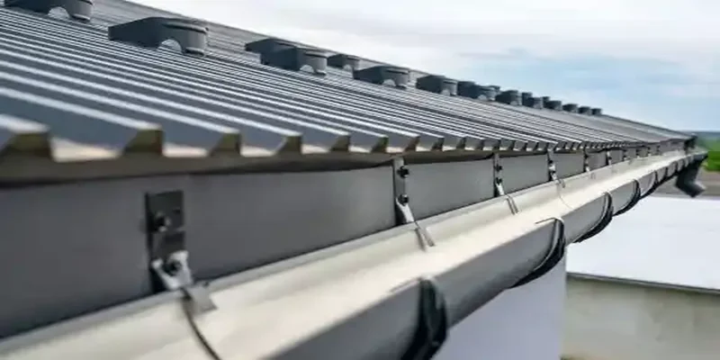 remplacement et installation de gouttières PVC aluminium à Les Chapelles
