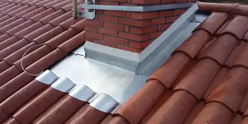 travaux de zinguerie et pose de gouttières zinc à Les Chapelles